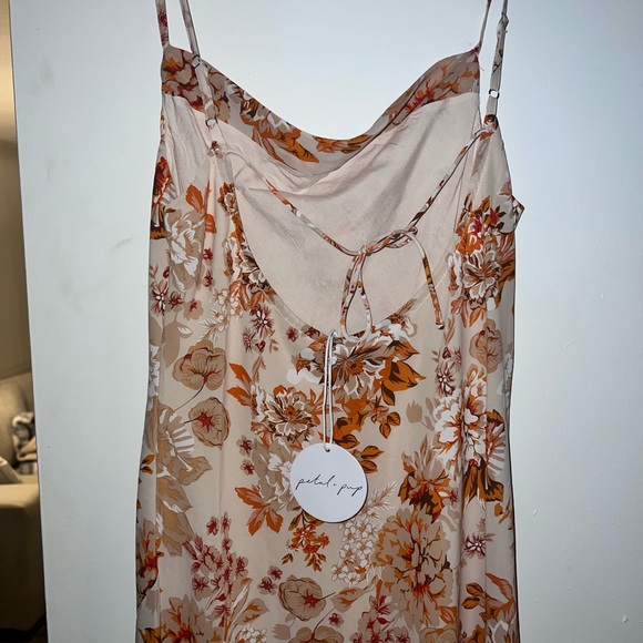 Petal and Pup Floral MIDI Dress - Picture 5 of 6